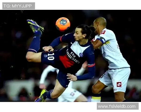 足球明星在比赛中昏倒瞬间的精彩图片合集与背后的故事揭秘