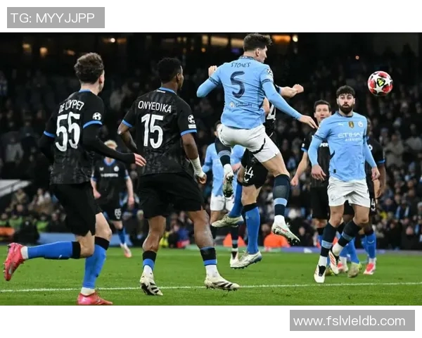 利物浦与曼城欧冠对决激战正酣争夺荣耀巅峰之战 利物浦与曼城欧冠对决激战正酣争夺荣耀巅峰之战